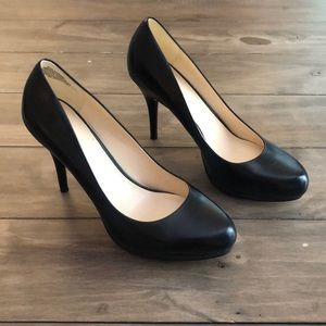 Nine West black pumps size 6.5